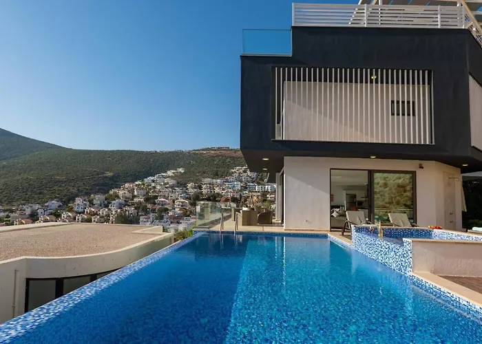 Kalamar Bay 5 Bedroom Seaview With Private Pool Hot Tub 别墅