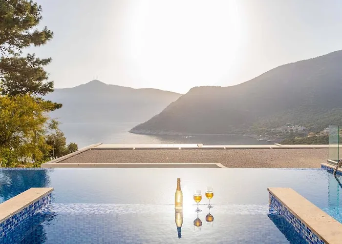 Kalamar Bay 5 Bedroom Seaview With Private Pool Hot Tub 卡尔坎