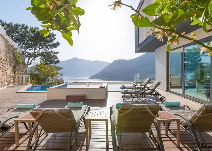 Kalamar Bay 5 Bedroom Seaview With Private Pool Hot Tub 别墅