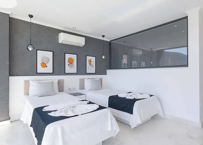 别墅 Kalamar Bay 5 Bedroom Seaview With Private Pool Hot Tub