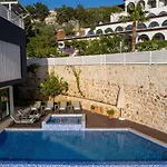 Kalamar Bay 5 Bedroom Seaview With Private Pool Hot Tub Vilă Kalkan
